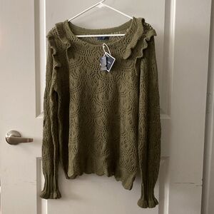 Karri blue ruffled sweater olive XL